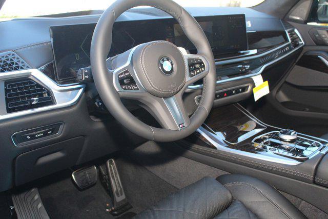 new 2025 BMW X7 car, priced at $101,025