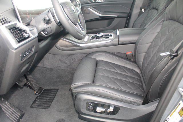 new 2025 BMW X7 car, priced at $92,925