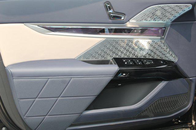 new 2025 BMW i7 car, priced at $136,625