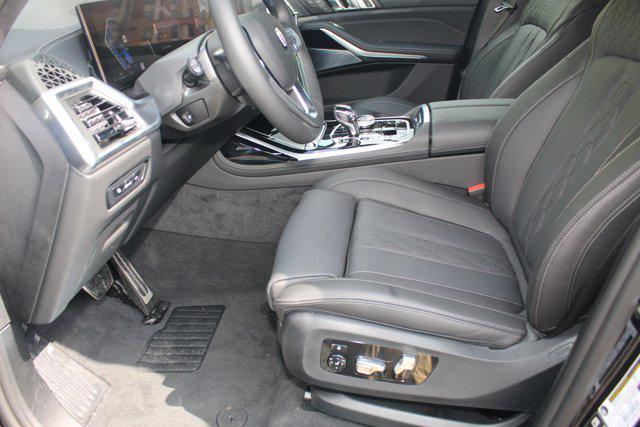 new 2025 BMW X7 car, priced at $158,195