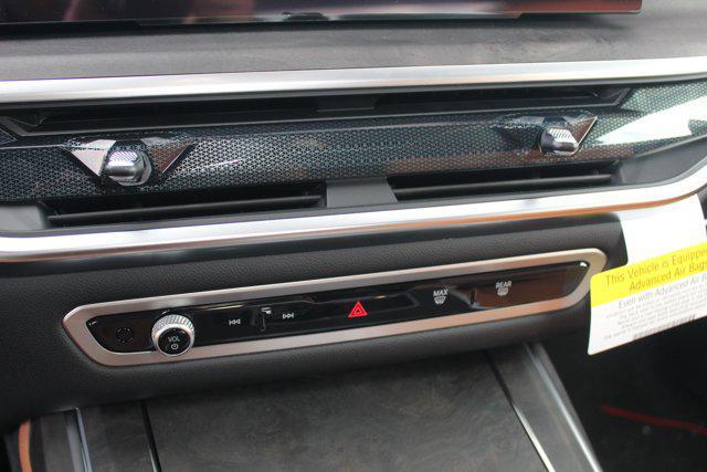 new 2026 BMW X7 car, priced at $101,275
