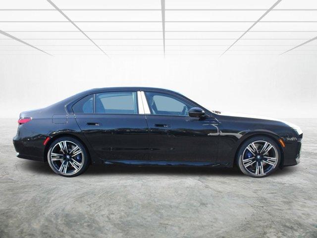 new 2024 BMW 760 car, priced at $153,795