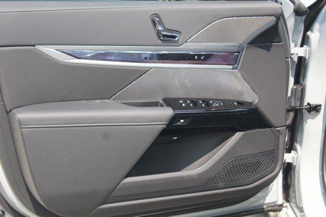 new 2025 BMW i7 car, priced at $127,725