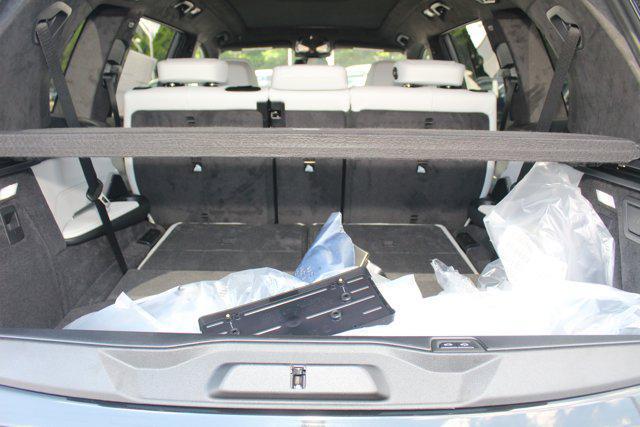 new 2026 BMW X7 car, priced at $98,275