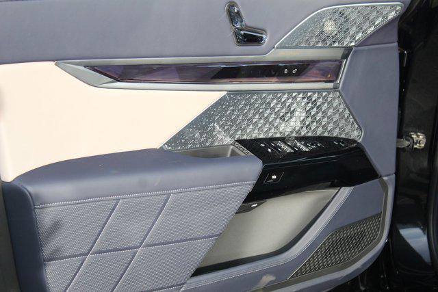 new 2025 BMW i7 car, priced at $136,625