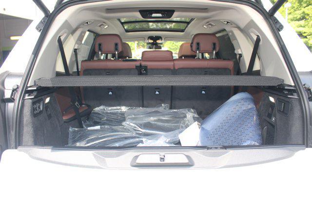 new 2026 BMW X7 car, priced at $94,580