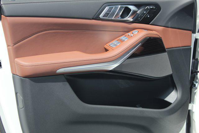 new 2026 BMW X7 car, priced at $94,580