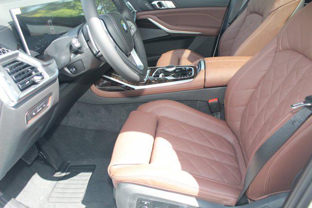 new 2026 BMW X7 car, priced at $94,580