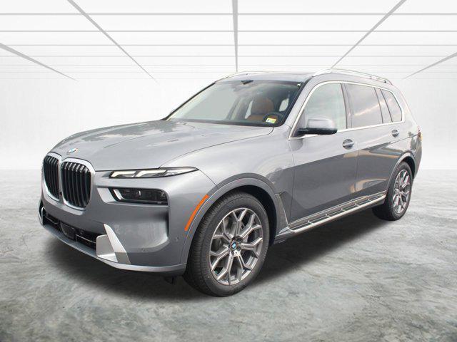 new 2025 BMW X7 car, priced at $90,275