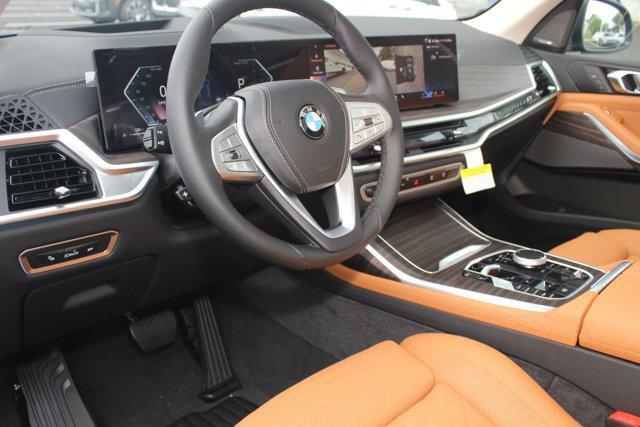 new 2025 BMW X7 car, priced at $90,275