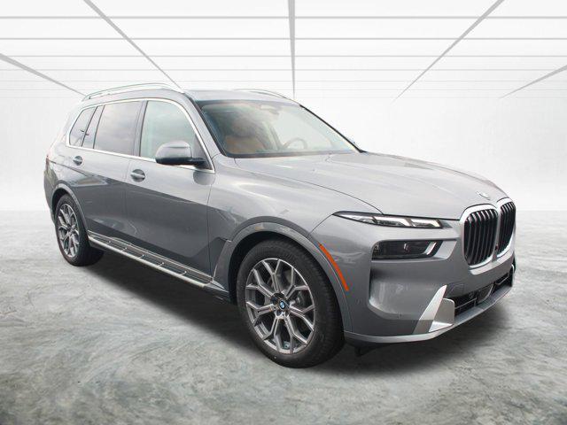 new 2025 BMW X7 car, priced at $90,275