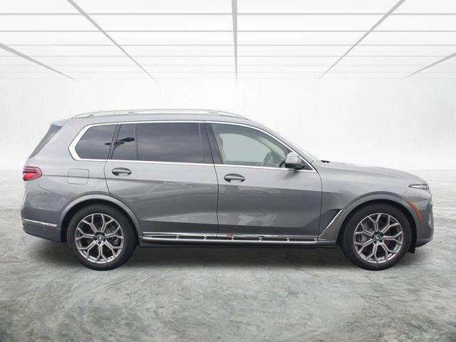 new 2025 BMW X7 car, priced at $90,275