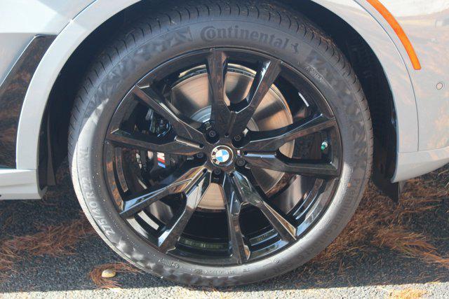 new 2026 BMW X7 car, priced at $102,525