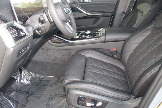 new 2026 BMW X7 car, priced at $102,525
