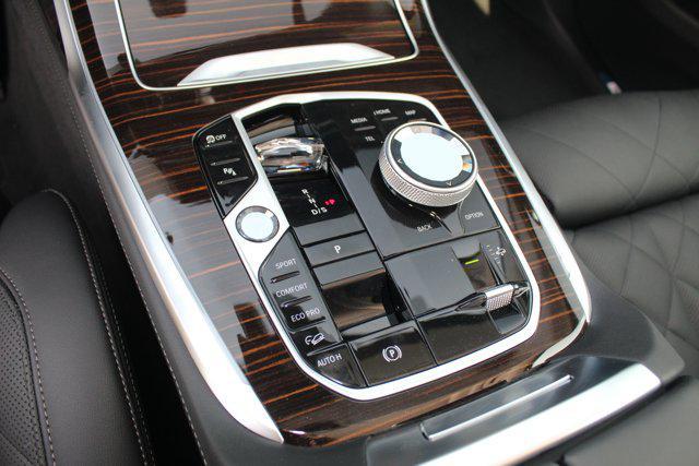 new 2025 BMW X7 car, priced at $91,075