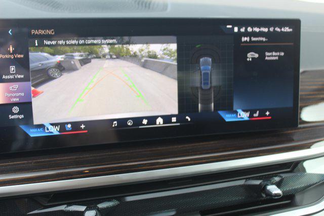 new 2025 BMW X7 car, priced at $91,075