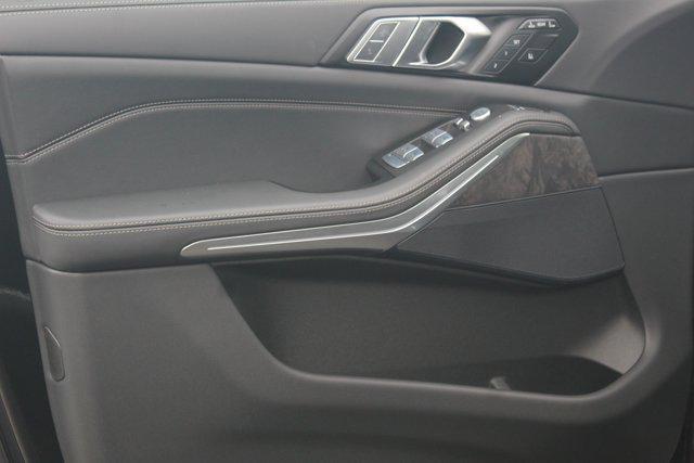 new 2026 BMW X7 car, priced at $89,475