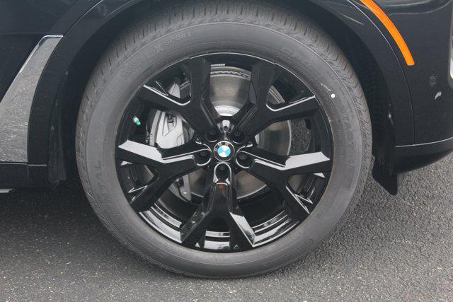 new 2026 BMW X7 car, priced at $89,475