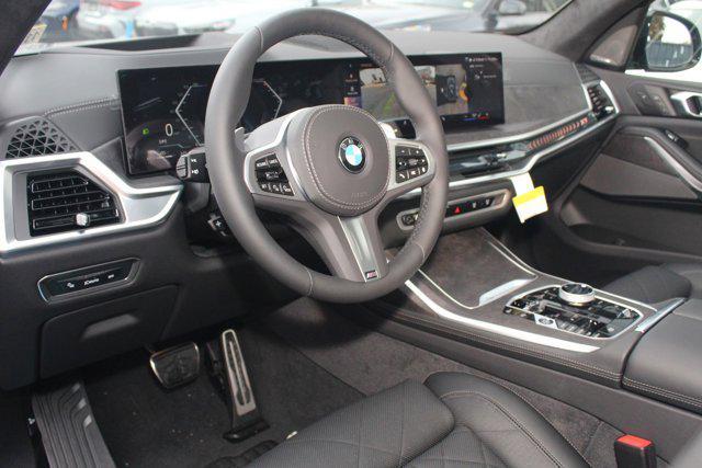 new 2025 BMW X7 car, priced at $100,625