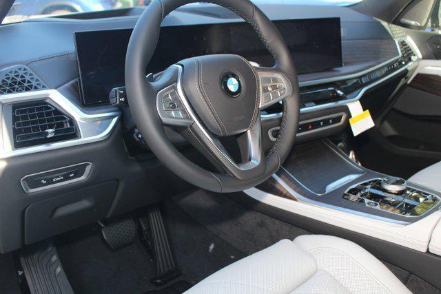 new 2025 BMW X7 car, priced at $98,425