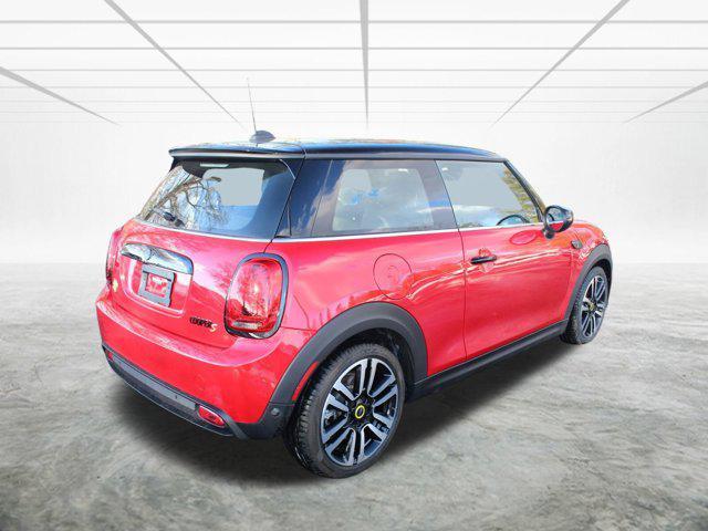 used 2023 MINI Hardtop car, priced at $24,998