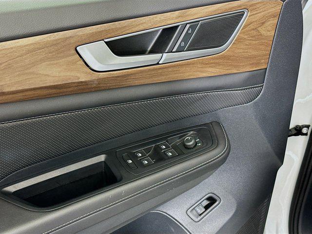 used 2025 Volkswagen Atlas car, priced at $30,097