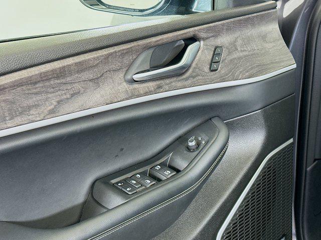 used 2022 Jeep Grand Cherokee car, priced at $30,197