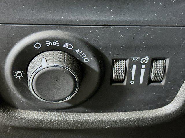 used 2024 Jeep Grand Cherokee car, priced at $27,997