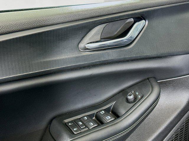 used 2024 Jeep Grand Cherokee car, priced at $27,997