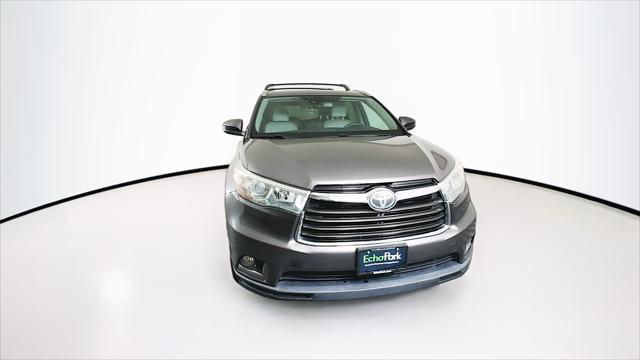 used 2016 Toyota Highlander car, priced at $18,299