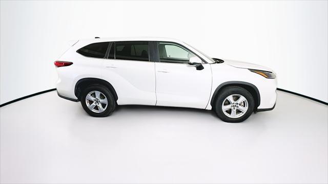 used 2023 Toyota Highlander car, priced at $26,589