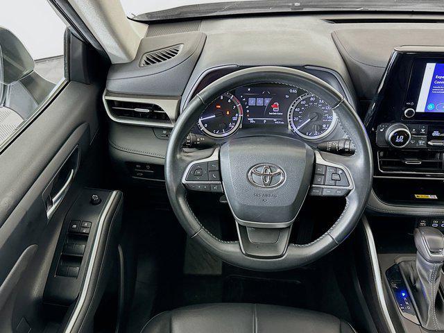 used 2023 Toyota Highlander car, priced at $34,797
