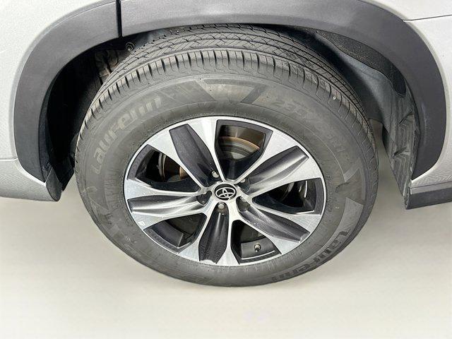 used 2023 Toyota Highlander car, priced at $34,797