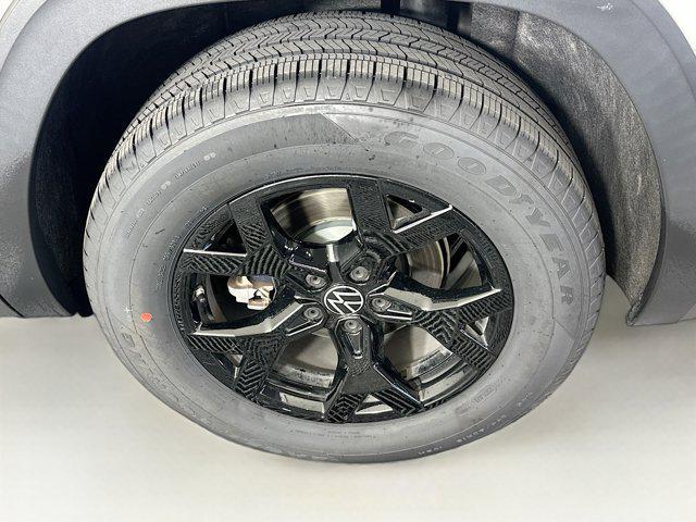 used 2024 Volkswagen Atlas car, priced at $27,987