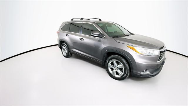 used 2014 Toyota Highlander car, priced at $17,799