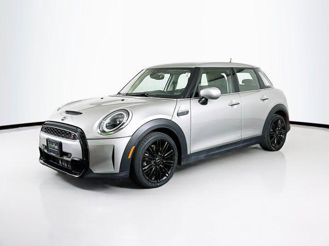 used 2024 MINI Hardtop car, priced at $24,979