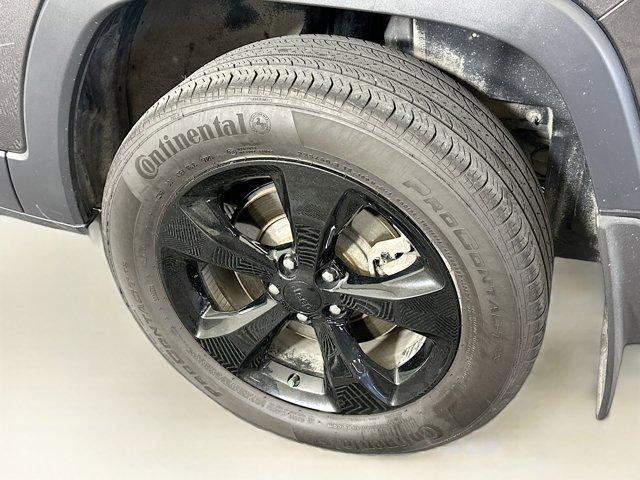 used 2021 Jeep Cherokee car, priced at $17,487