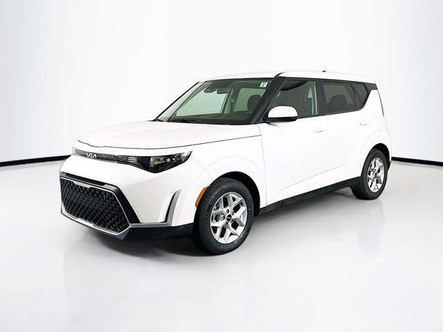 used 2023 Kia Soul car, priced at $15,489