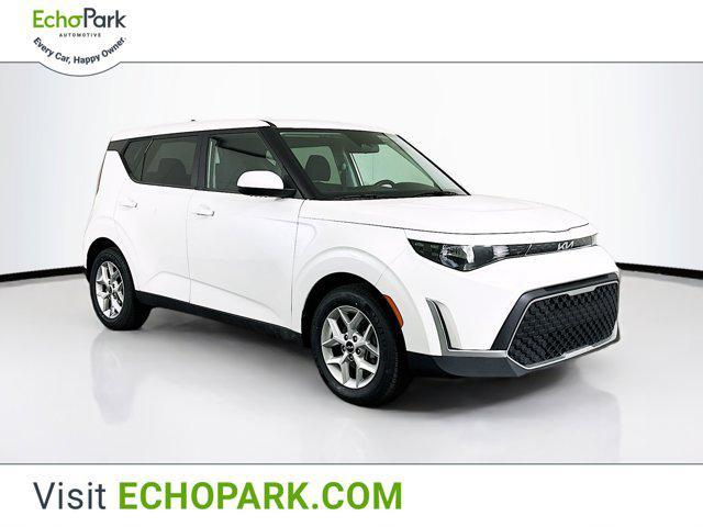 used 2023 Kia Soul car, priced at $15,489