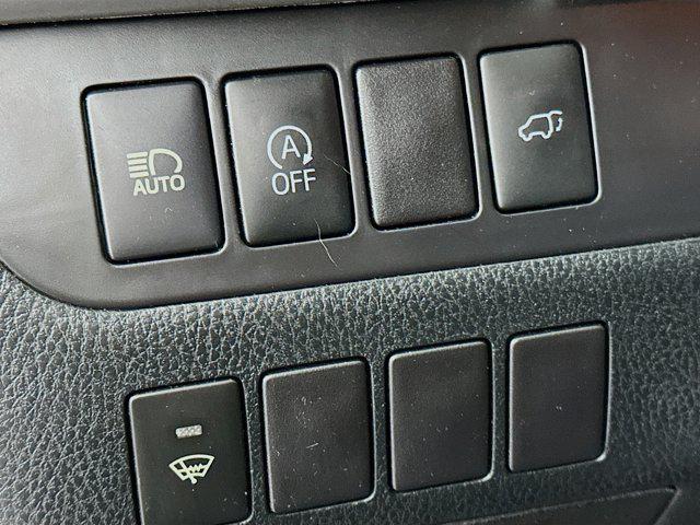 used 2017 Toyota Highlander car, priced at $19,497