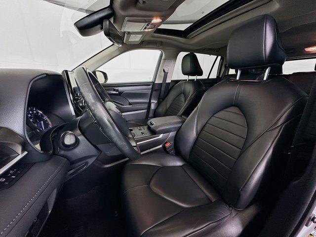 used 2023 Toyota Highlander car, priced at $36,197
