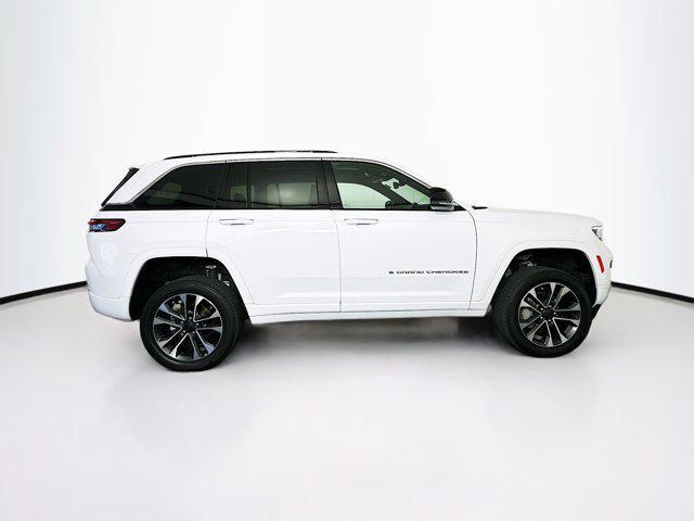 used 2023 Jeep Grand Cherokee car, priced at $39,297