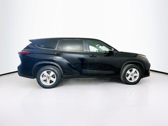 used 2023 Toyota Highlander car, priced at $28,589