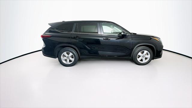 used 2023 Toyota Highlander car, priced at $28,989