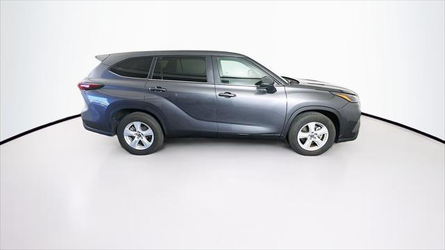 used 2024 Toyota Highlander car, priced at $34,689