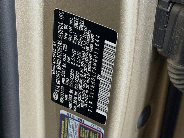 used 2021 Kia Sorento car, priced at $28,397