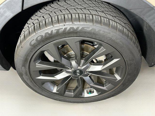 used 2021 Kia Sorento car, priced at $28,397