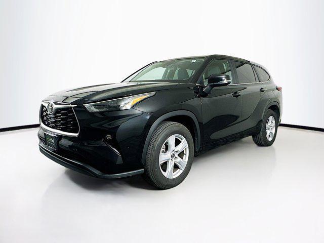 used 2024 Toyota Highlander car, priced at $35,839