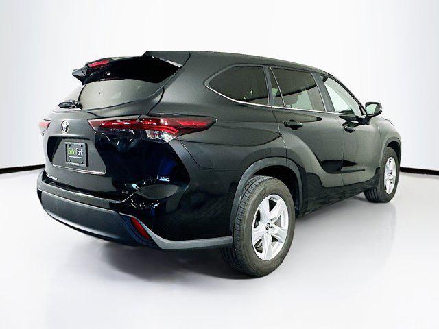 used 2024 Toyota Highlander car, priced at $35,839