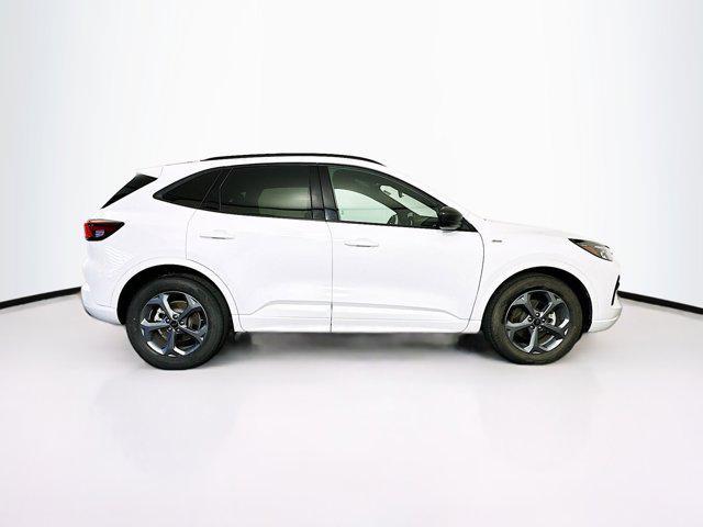 used 2023 Ford Escape car, priced at $19,297